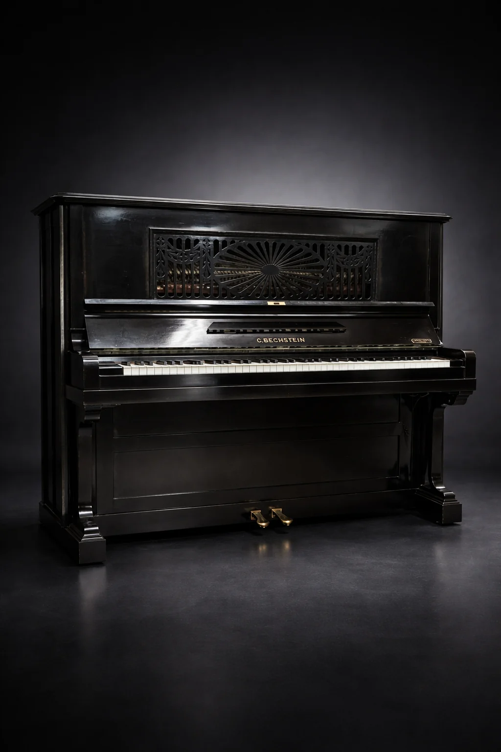 Piano droit noir ancien restauré